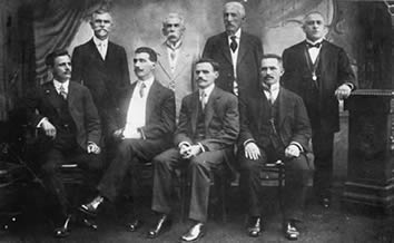 Coronéis e barões do café: típicos representantes das elites durante a República Oligárquica